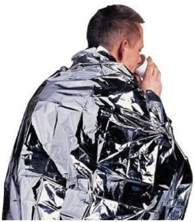 5 x Medium Emergency Mylar Blankets for Camping and Cold Weather Protection 39.5" X 51" 130 X 100cm ~3.5 x 4.25 feet