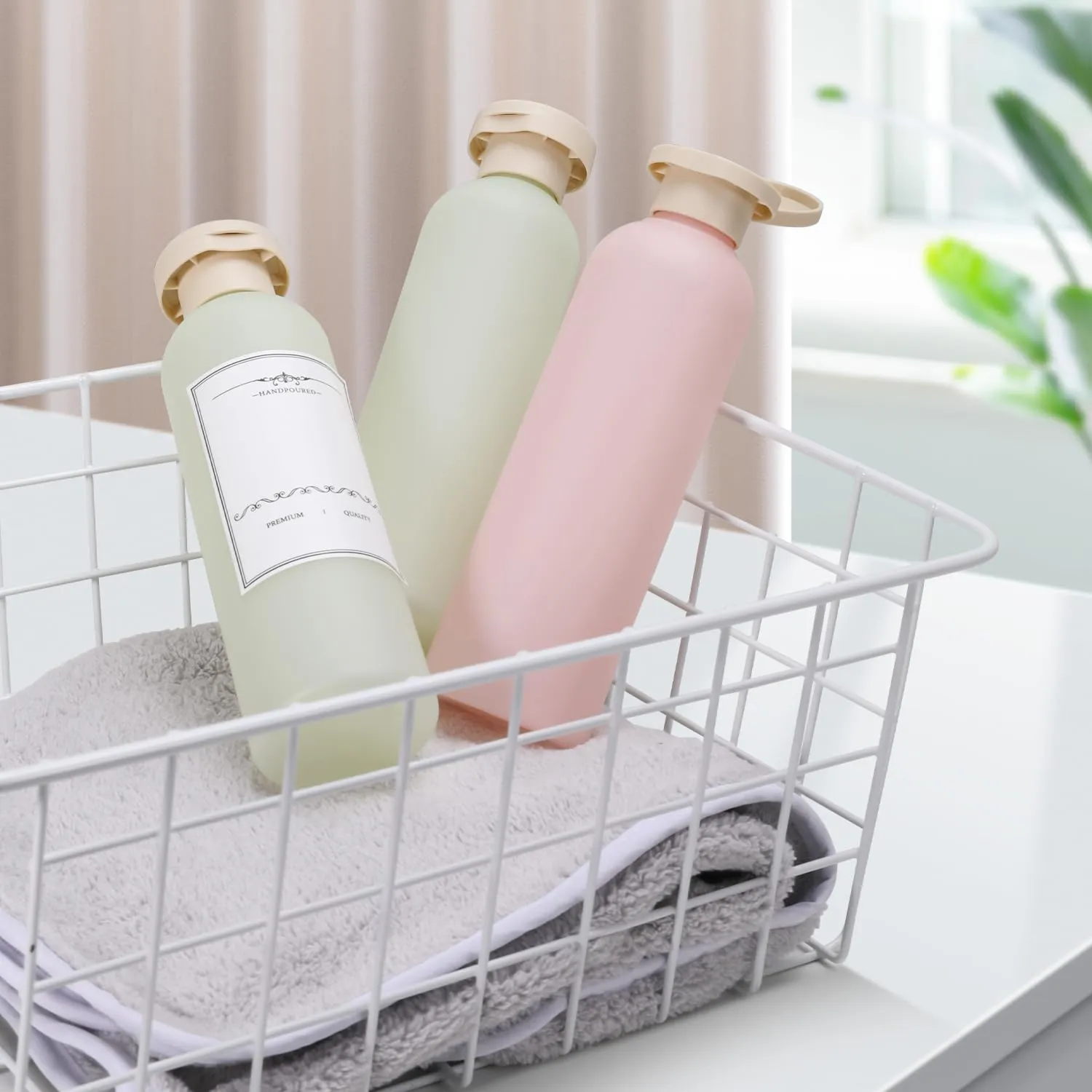 ASEVAT 6.7 oz Plastic Shampoo and Conditioner Squeeze Bottles, Plastic Leak Proof Travel Bottles for Toiletries, Plastic Bottles with Caps for Lotion, Cream and Liquids (4Pcs)