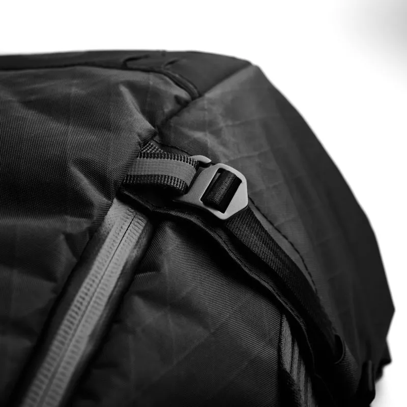Clamshell 25 Backpack