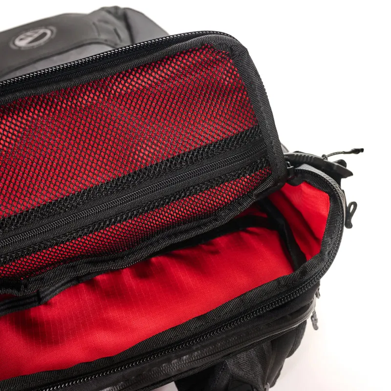 Clamshell 25 Backpack