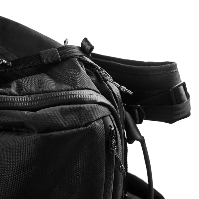 Clamshell 25 Backpack