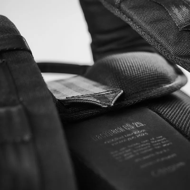 Clamshell 25 Backpack