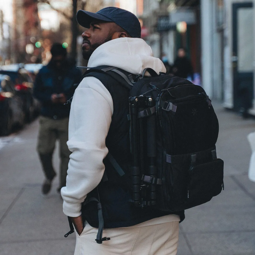 Hive Backpack Core Black   3 Accessories
