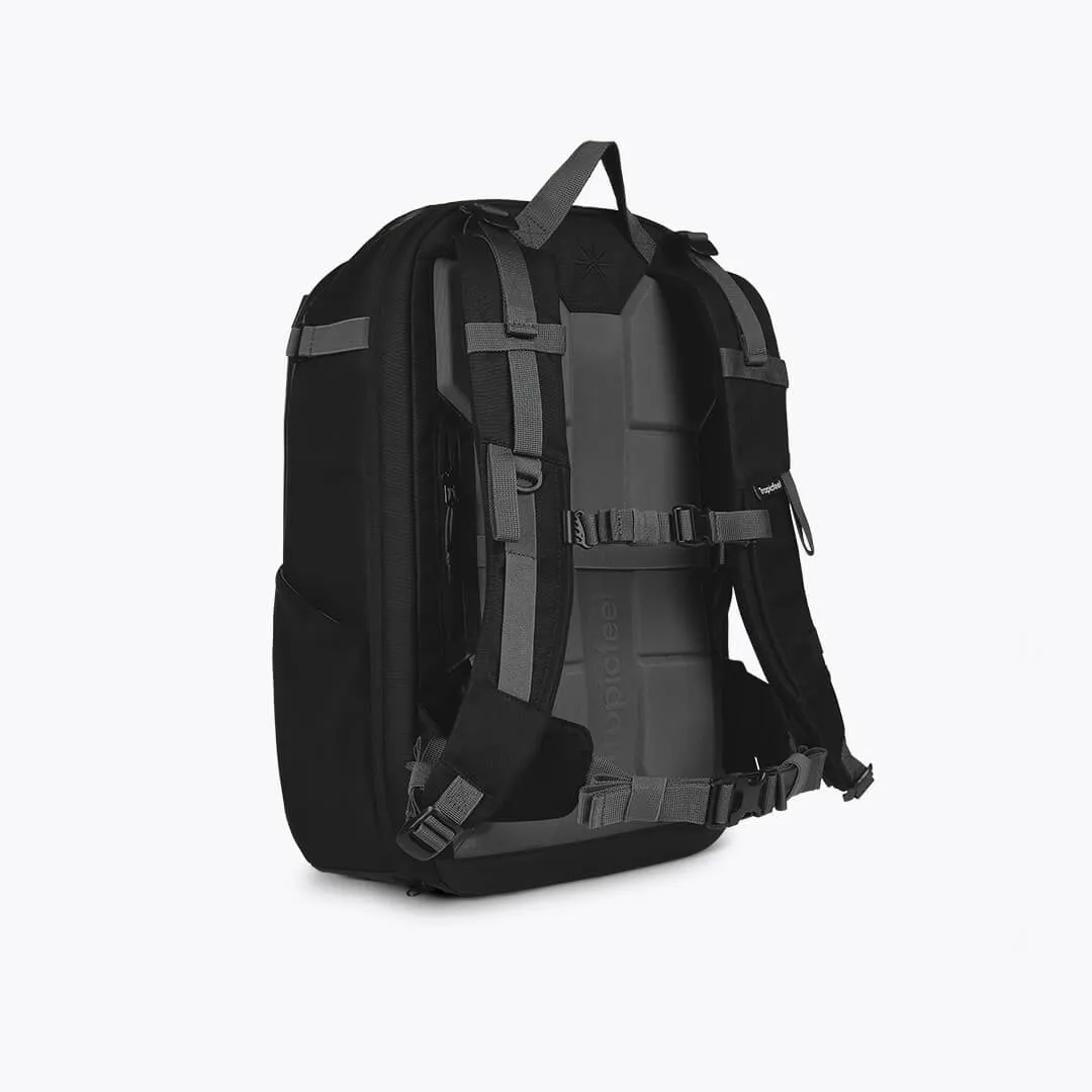 Hive Backpack Core Black   3 Accessories