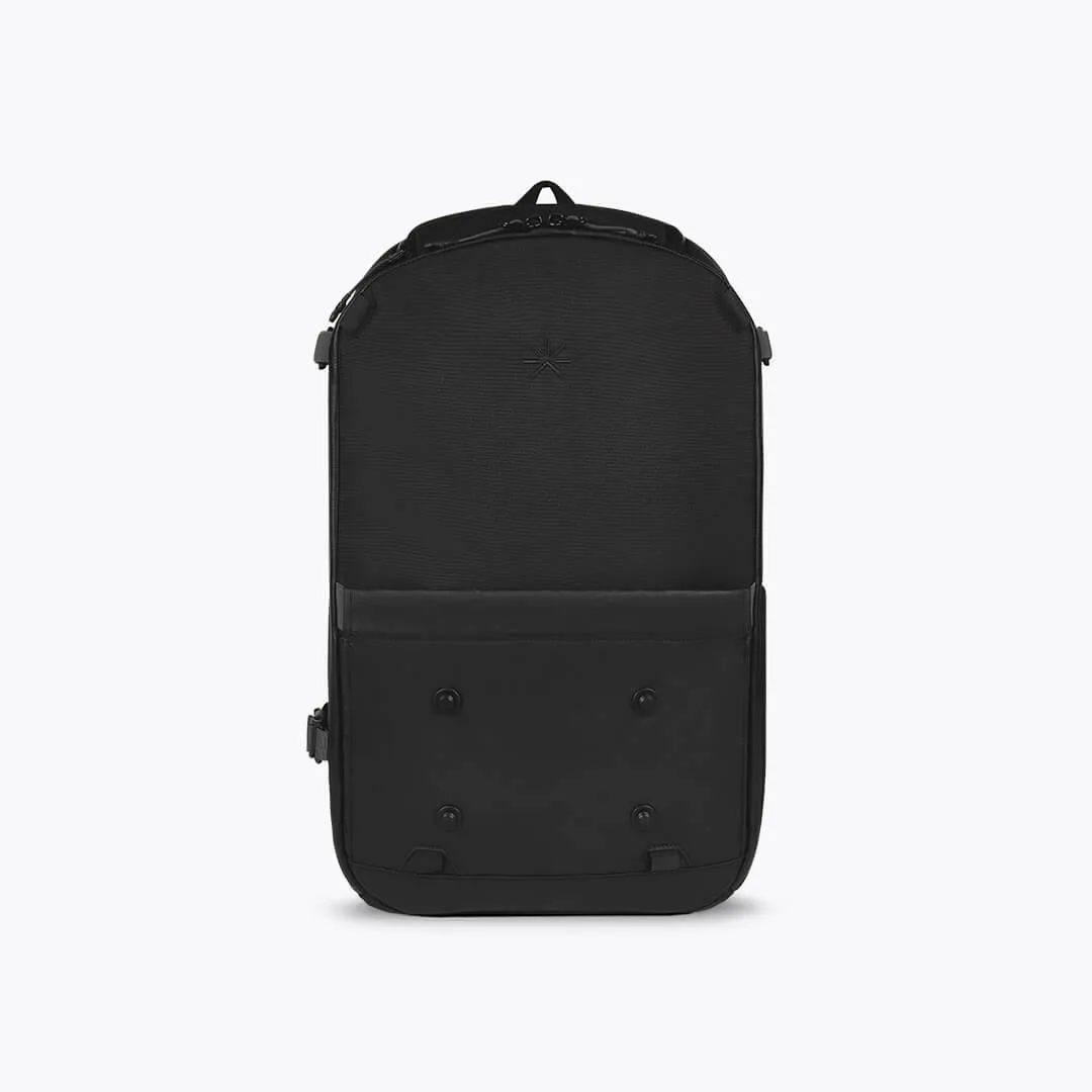 Hive Backpack Core Black   3 Accessories