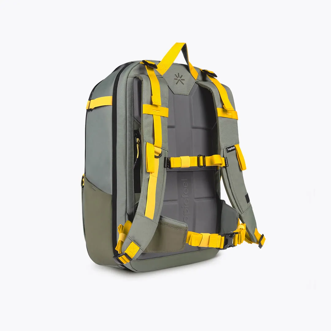 Hive Backpack Mulled Green   3 Accessories