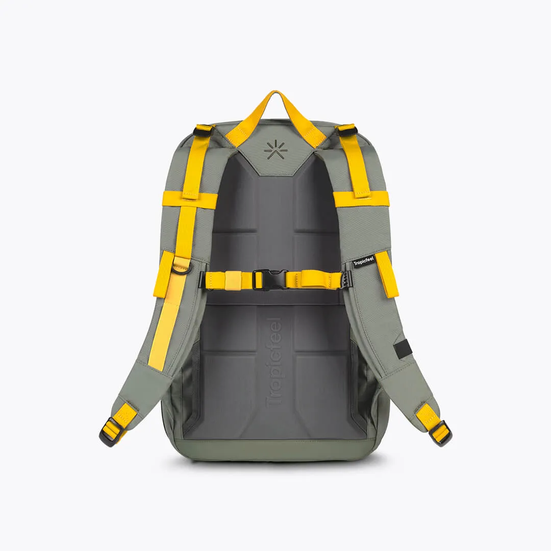 Hive Backpack Mulled Green   3 Accessories