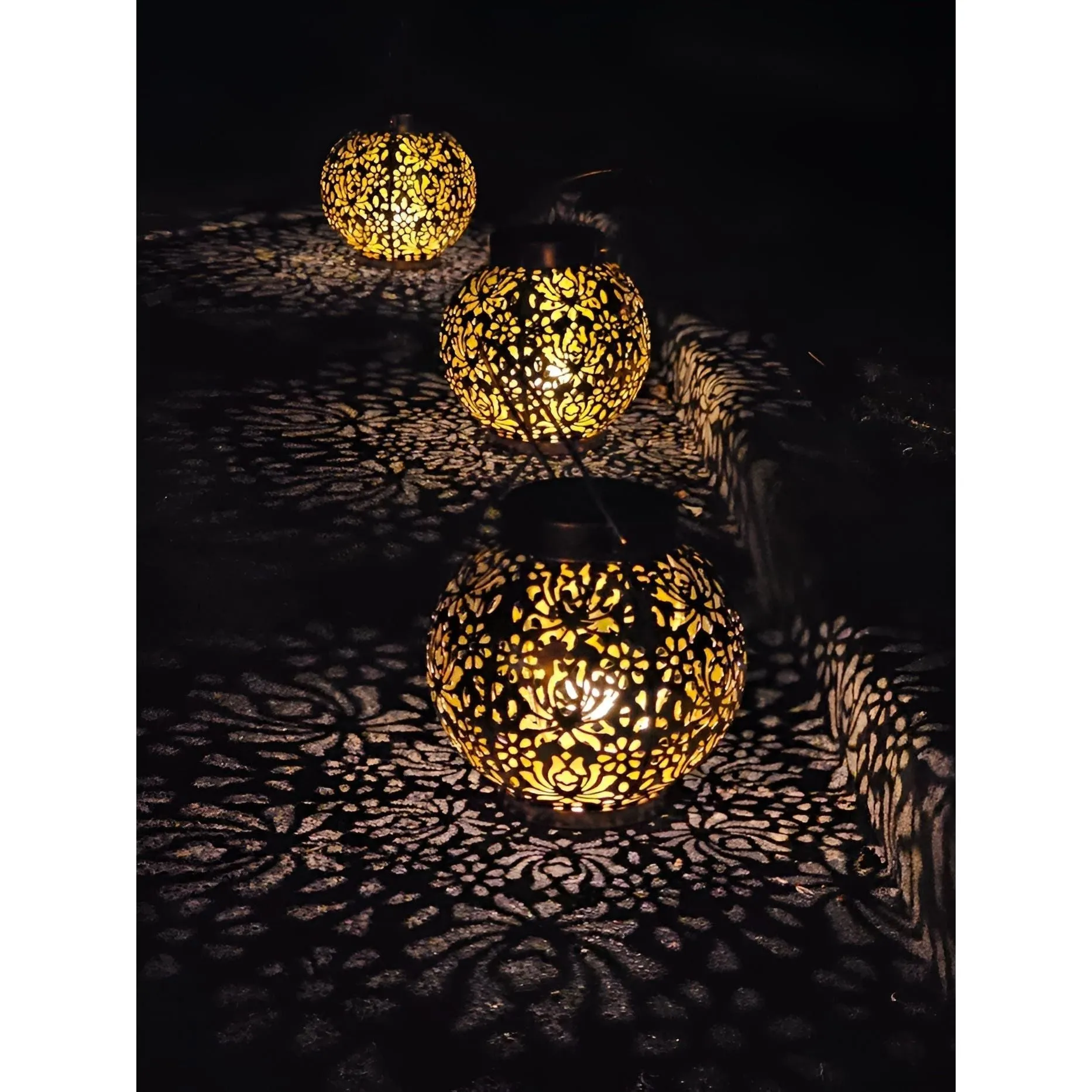 Hollow Elegance - Waterproof LED Solar Garden Pendant Light