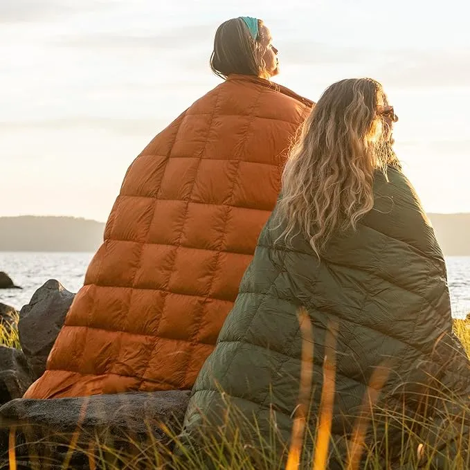 Horizon Hound Down Camping Blanket - Outdoor Travel Blanket | Sustainable Insulated Down | Lightweight & Warm Quilt for Camping, Stadium, Hiking & Festival | Water Resistant, Packable & Compact