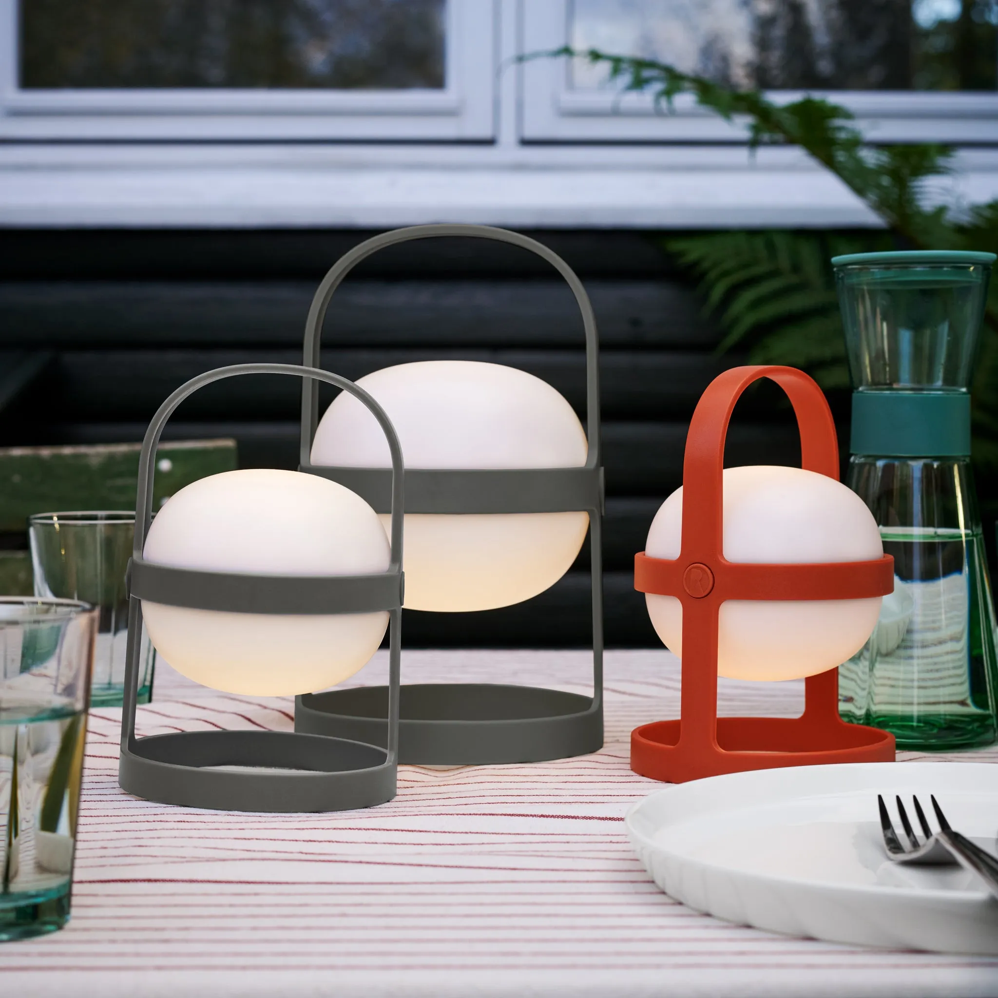 Medium Soft Spot Solar Lantern: Slate