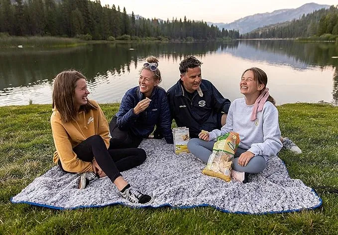 Oceas Waterproof Sherpa Fleece Picnic Blanket Blue 79L x 57W