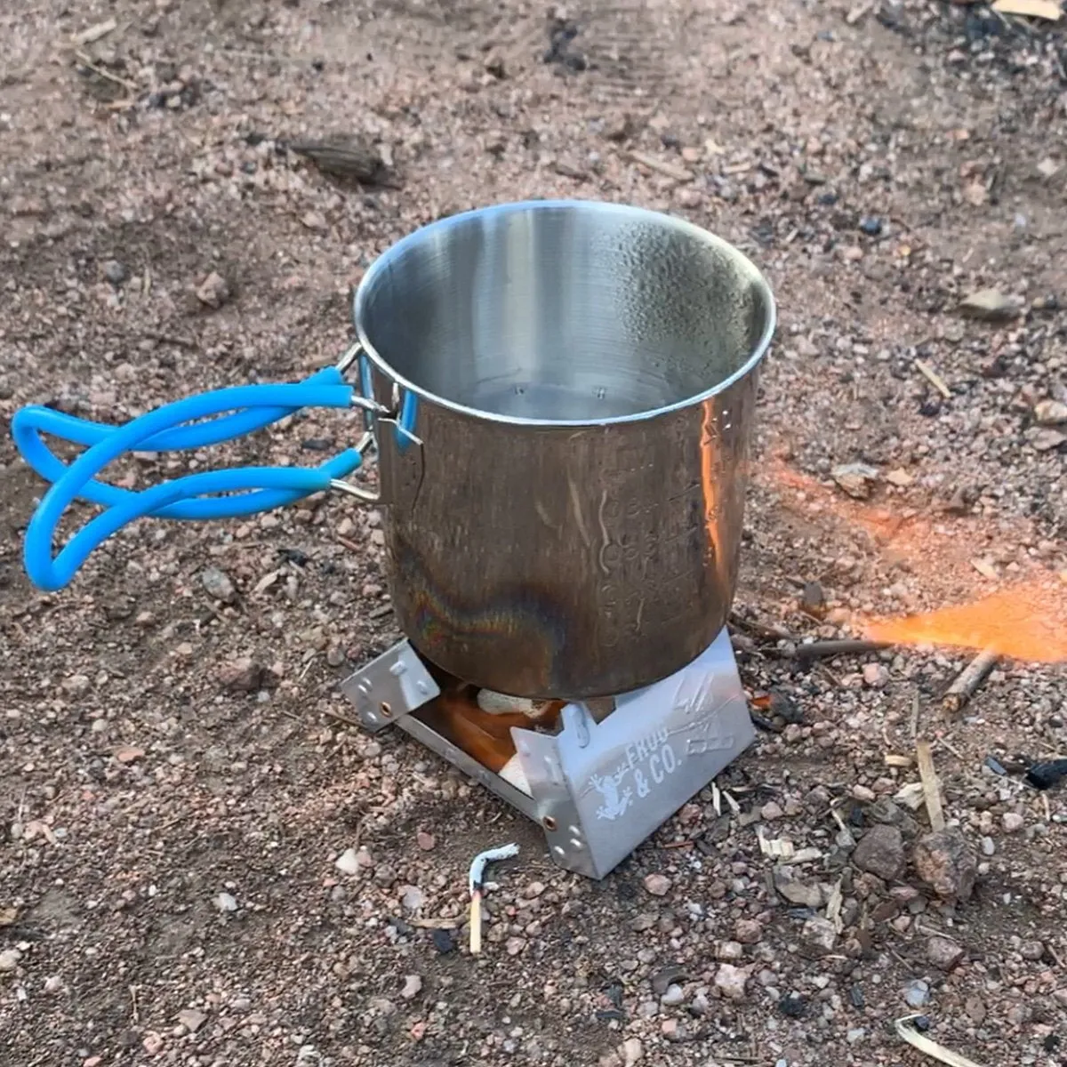 Pocket Stove Folding Camping Stove with Hex Fuel Tablets by Frog & CO