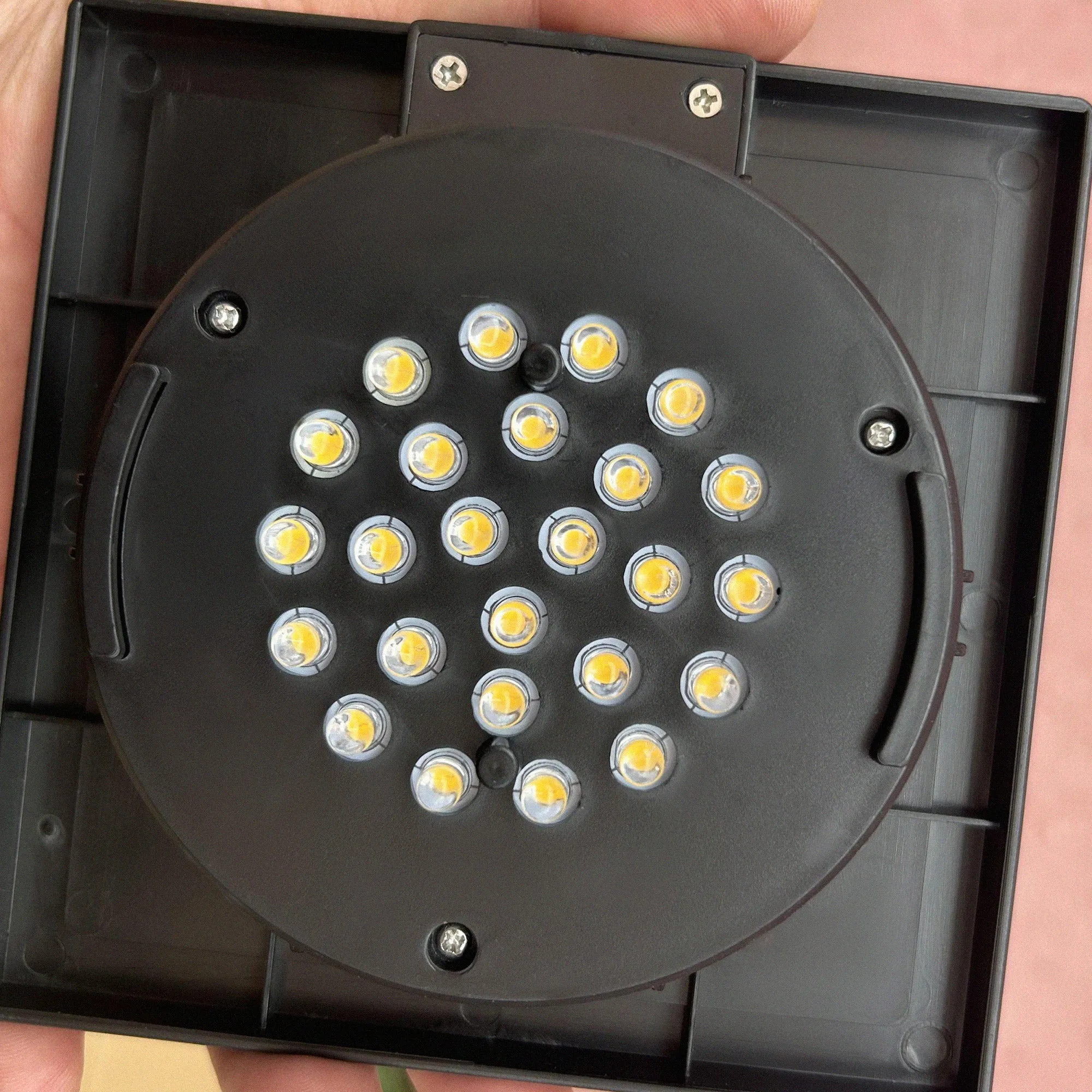 Rootz Solar Garden Light - Outdoor Lantern - LED Garden Lighting - Energy Saving - 20L x 20W x 68H cm