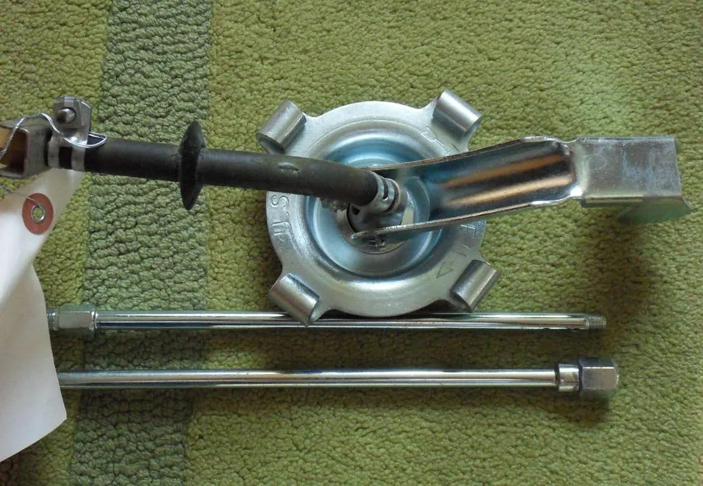 US Armee Zeltofen Benzinkanister Adapter