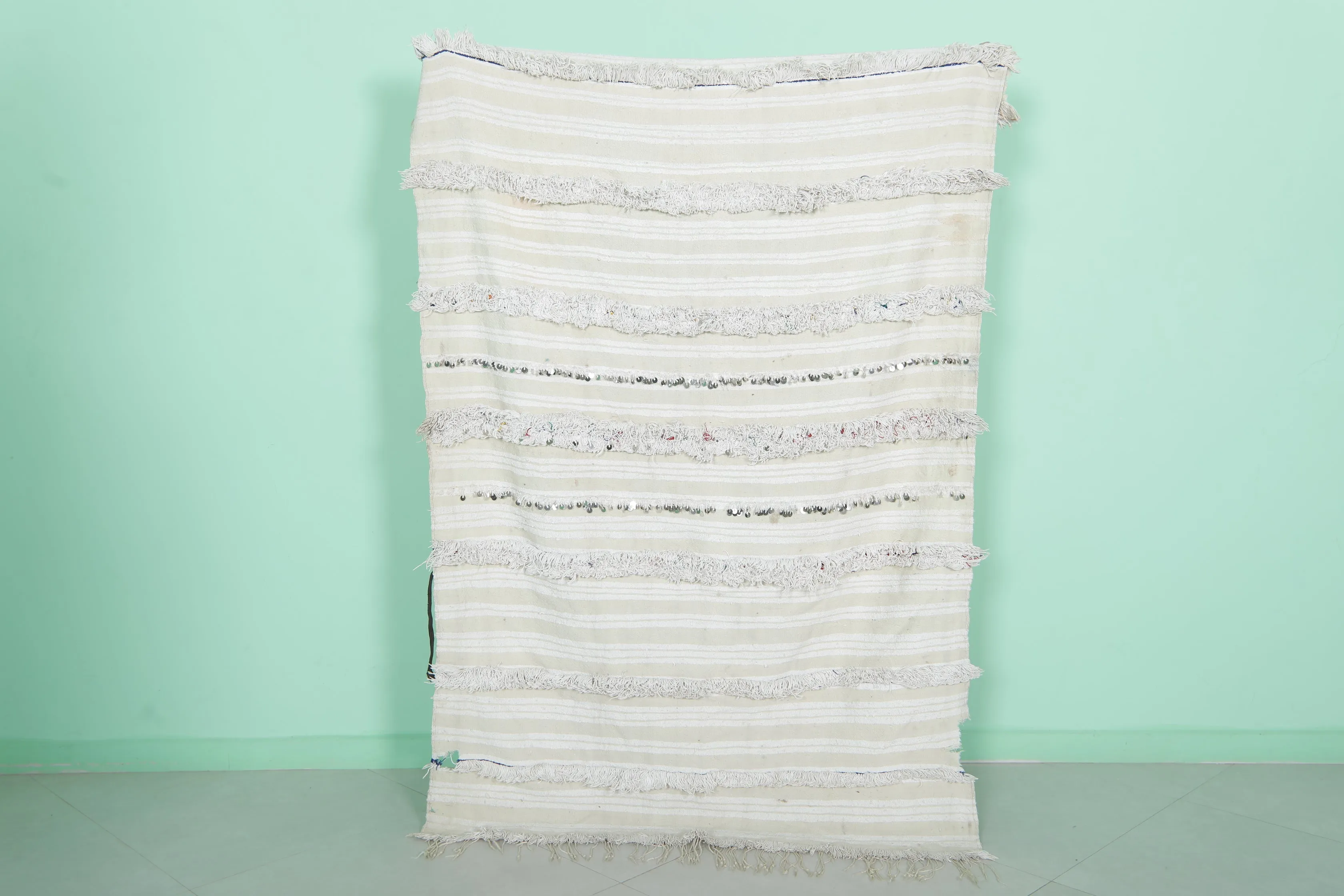 Vintage Handwoven Berber Wedding Blanket – 3.9 x 6.2 ft